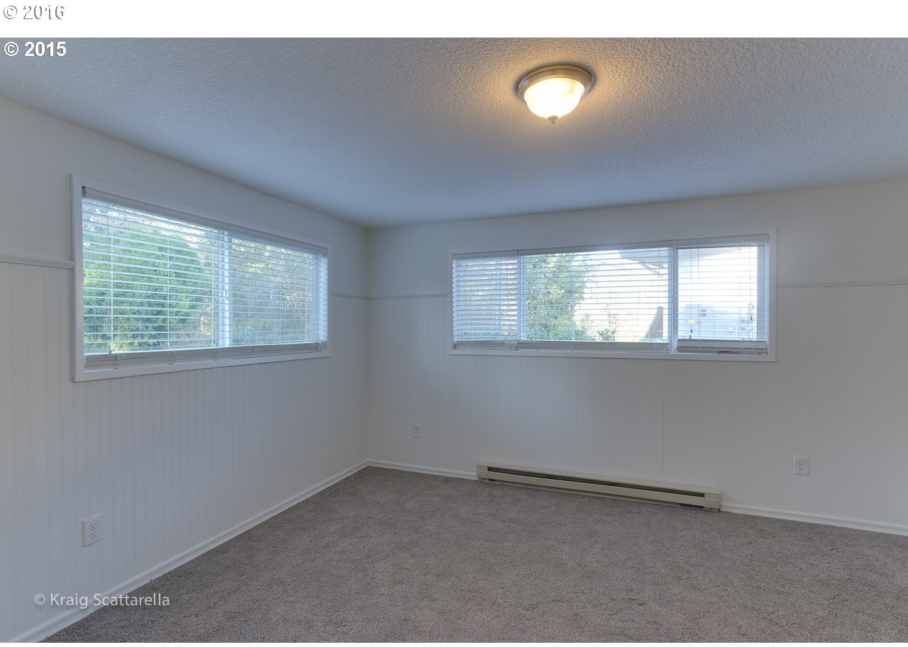 5225 Southwest Oleson Road Portland, OR 97225 - Photo 12 of 23 Gallery Image 12