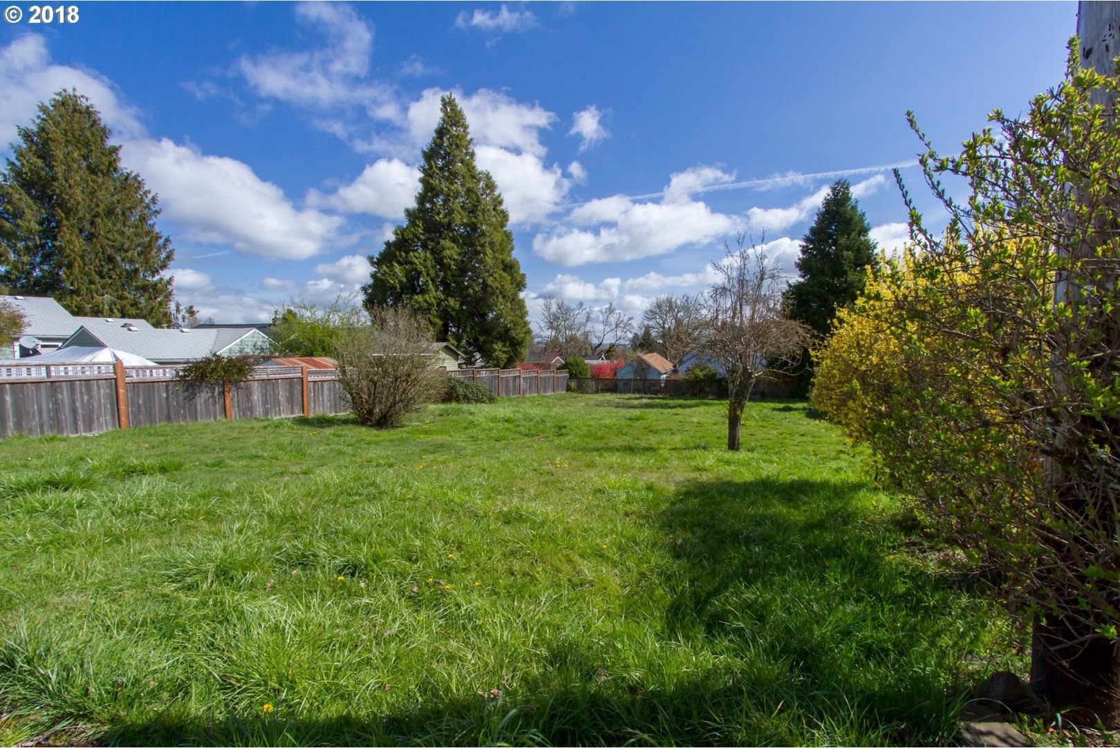 Southwest 9th Street, Unit 3301 Dallas, OR 97338 - Photo 1 of 8