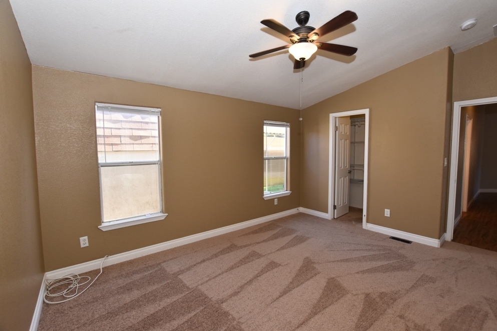 3909 Reche Road, Unit 75 Fallbrook, CA 92028 - Photo 8 of 19