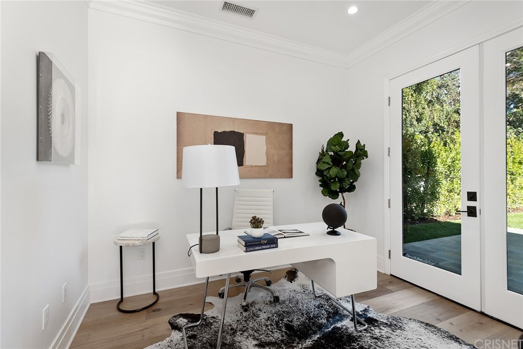 4537 Ben Avenue Studio City, CA 91607 - Photo 22 of 50