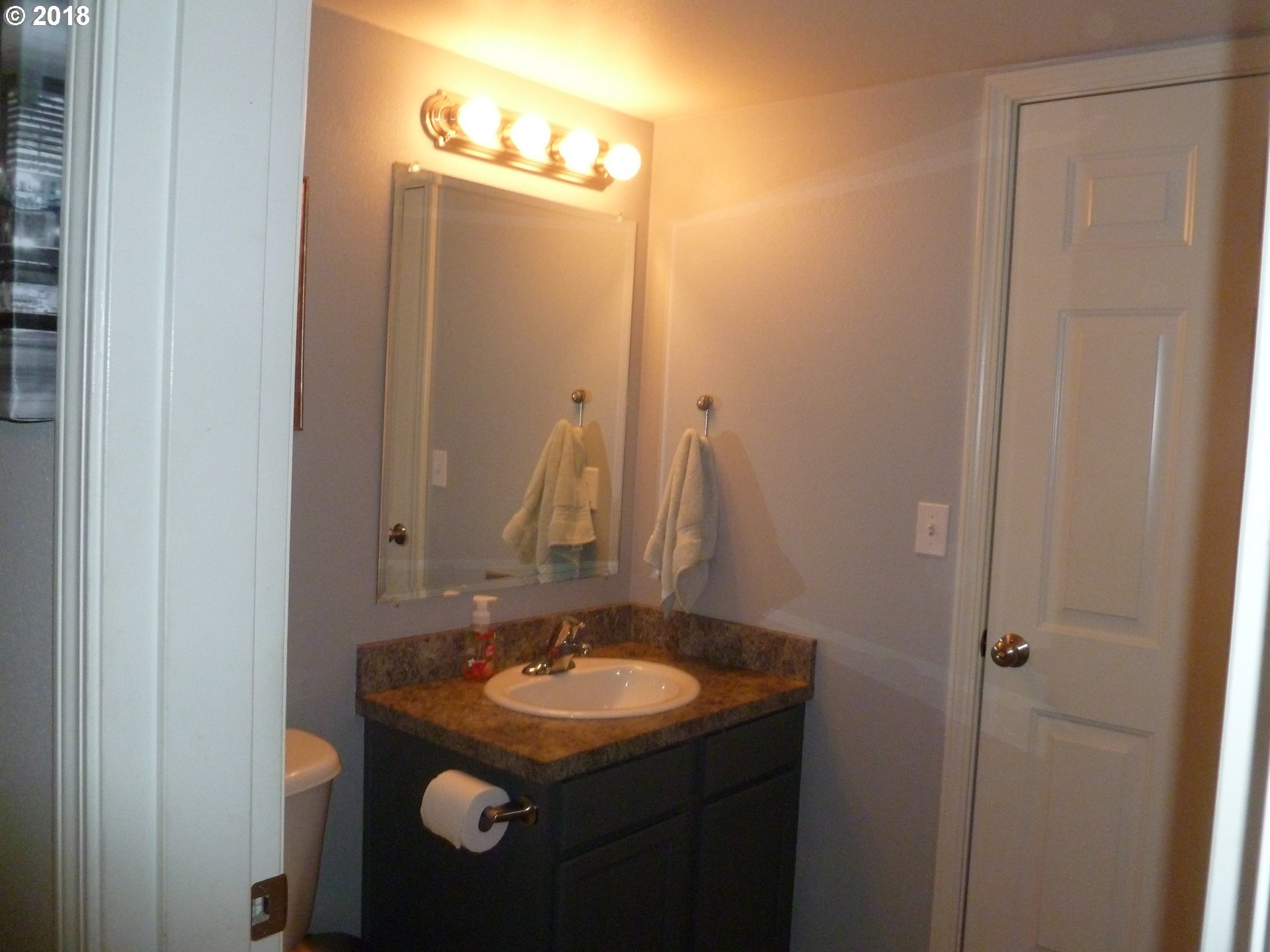 208 Northeast Rose Ridge Drive Winston, OR 97496 - Photo 16 of 21 Gallery Image 16