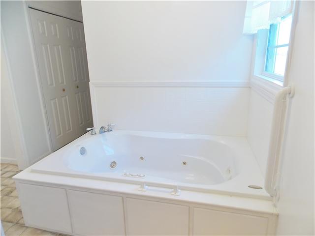 2500 Zion Road Columbia, TN 38401 - Photo 14 of 27 Master bathroom