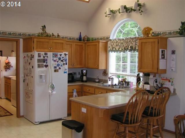 10500 Lower River Road Grants Pass, OR 97526 - Photo 5 of 10