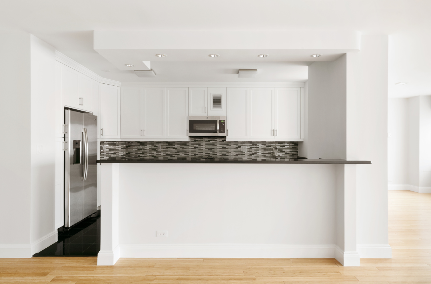 20 West 64th Street, Unit 32E Manhattan, NY 10023 - Photo 3 of 17