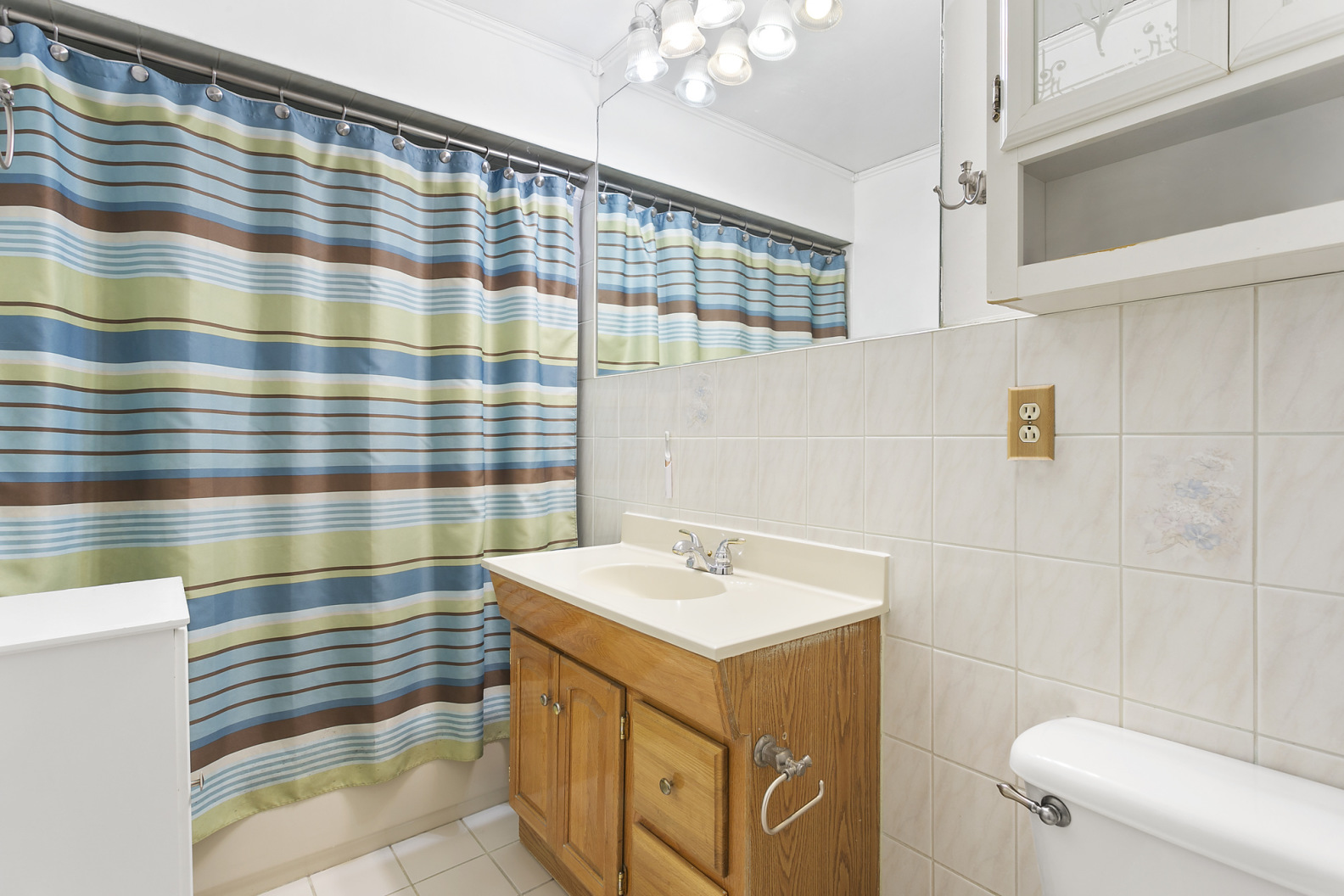 63-25 137th Street Queens, NY 11367 - Photo 8 of 9