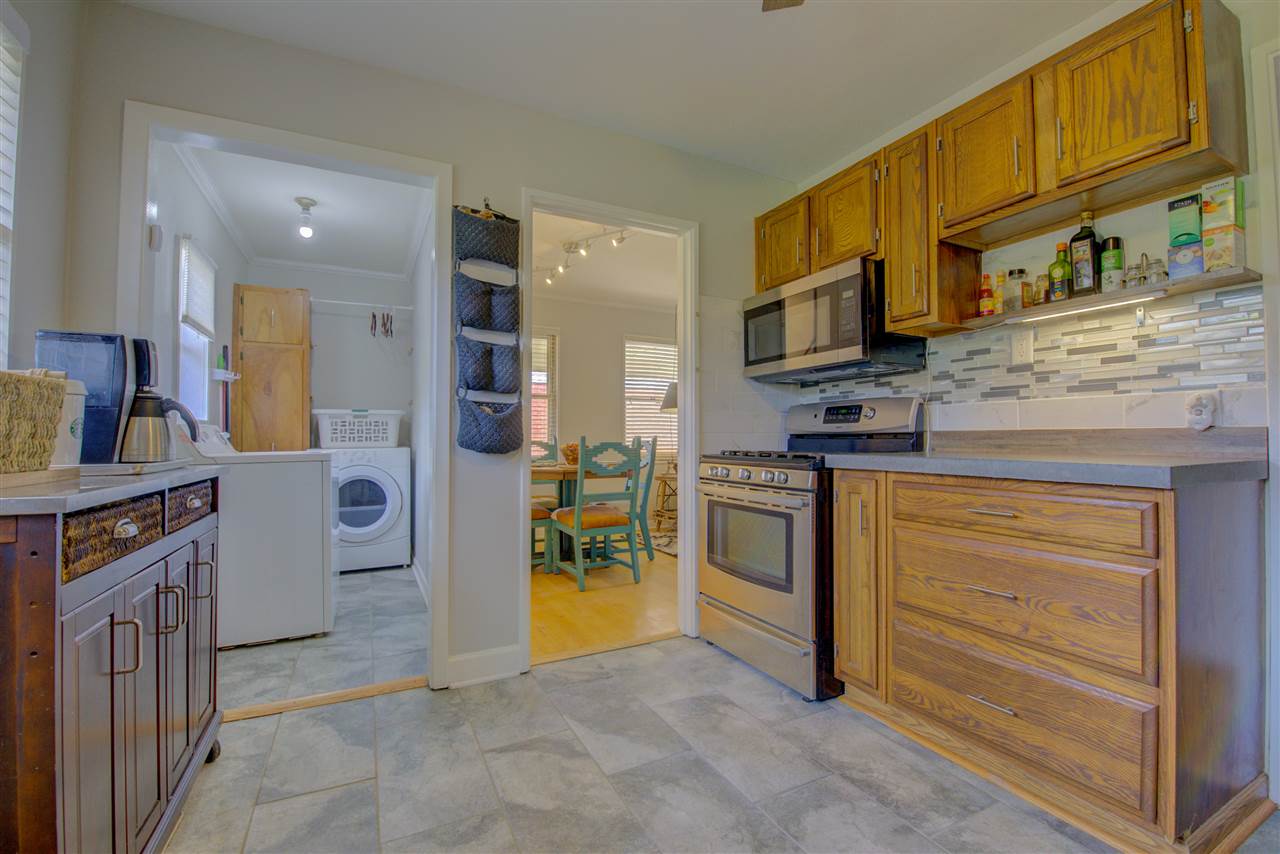 4896 Sea Isle Road Memphis, TN 38117 - Photo 9 of 17