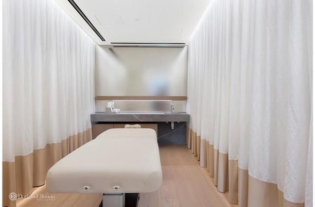 $15,000 | 15 Hudson Yards, Unit ST 31A | Hudson Yards