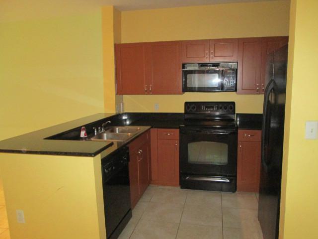 2425 Southwest 27th Avenue, Unit 907 Miami, FL 33145 - Photo 11 of 25