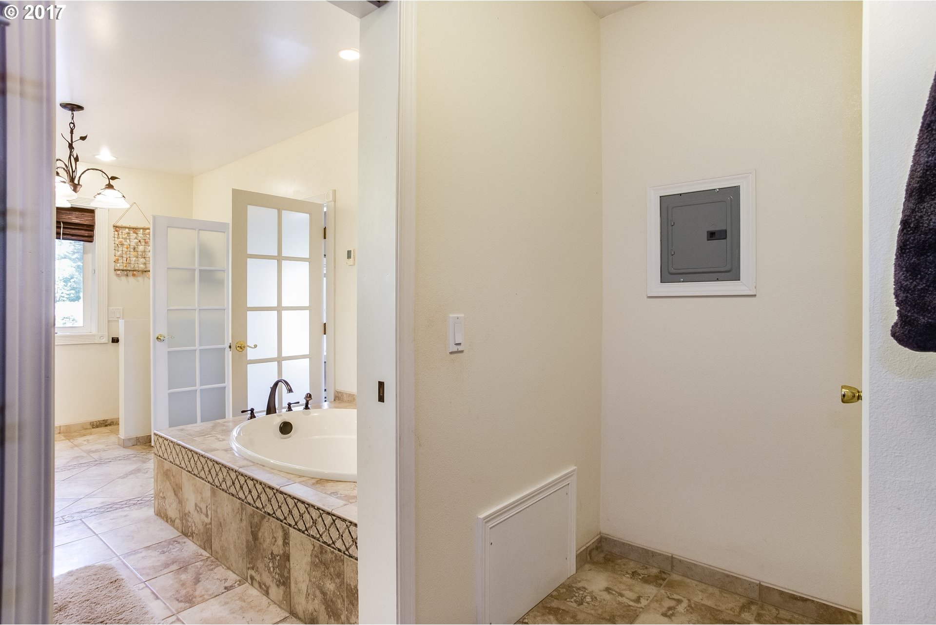 3419 Columbia Heights Road Longview, WA 98632 - Photo 17 of 27 Gallery Image 17