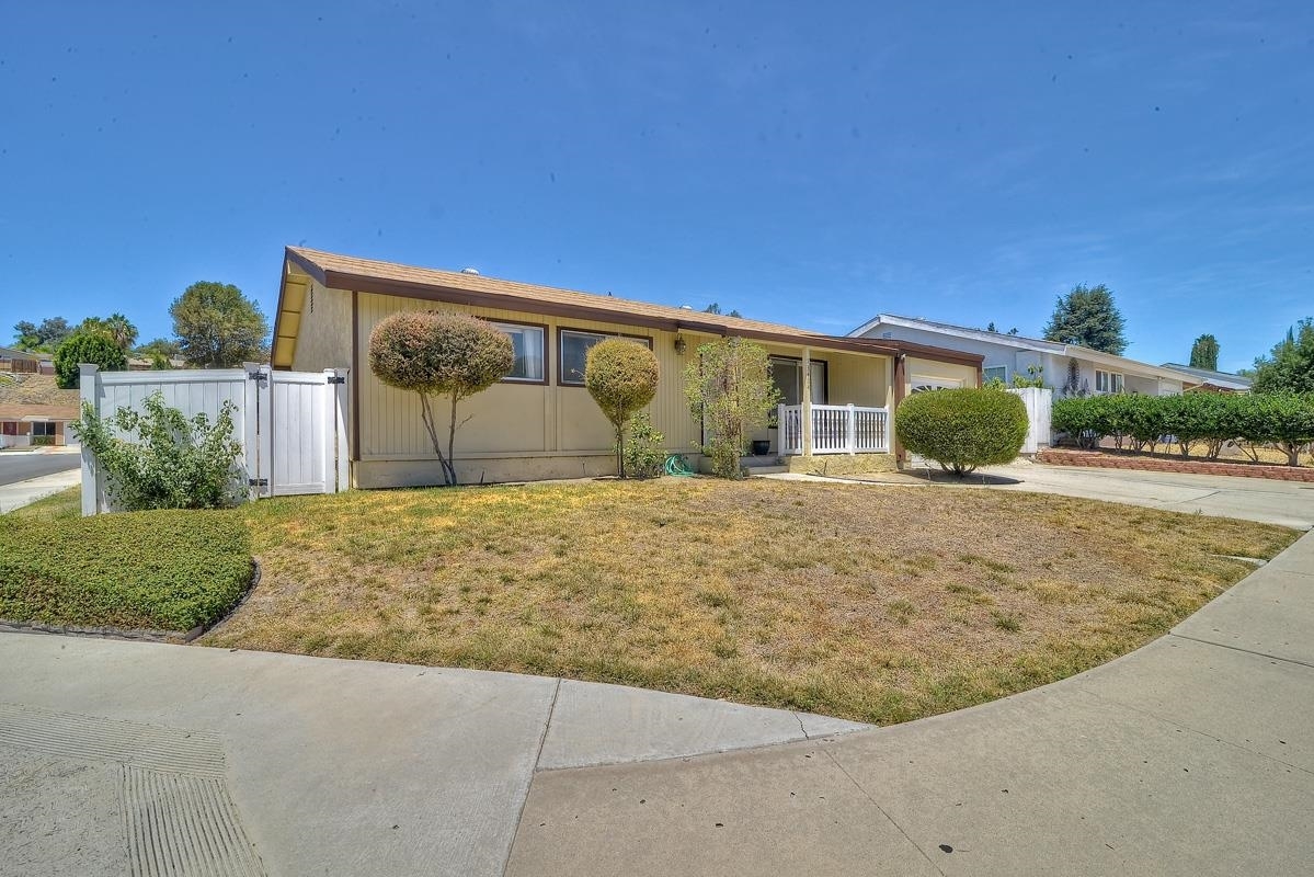 13404 Utopia Road Poway, CA 92064 - Photo 2 of 22