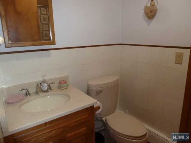 55 Wayside Road Hewitt, NJ 07421 - Photo 15 of 24