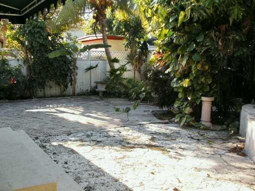 730 Southwest 28th Road Miami, FL 33129 - Photo 6 of 8