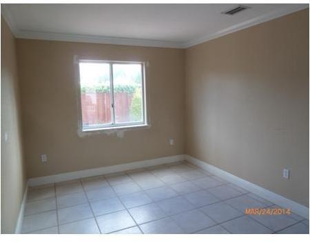 16248 Southwest 55th Terrace Miami, FL 33185 - Photo 5 of 30