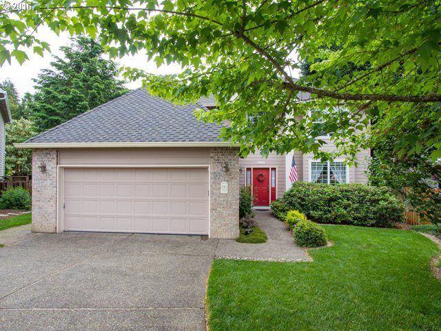 10236 Southwest Stuart Court Tigard, OR 97224 - Photo 2 of 32 Gallery Image 2