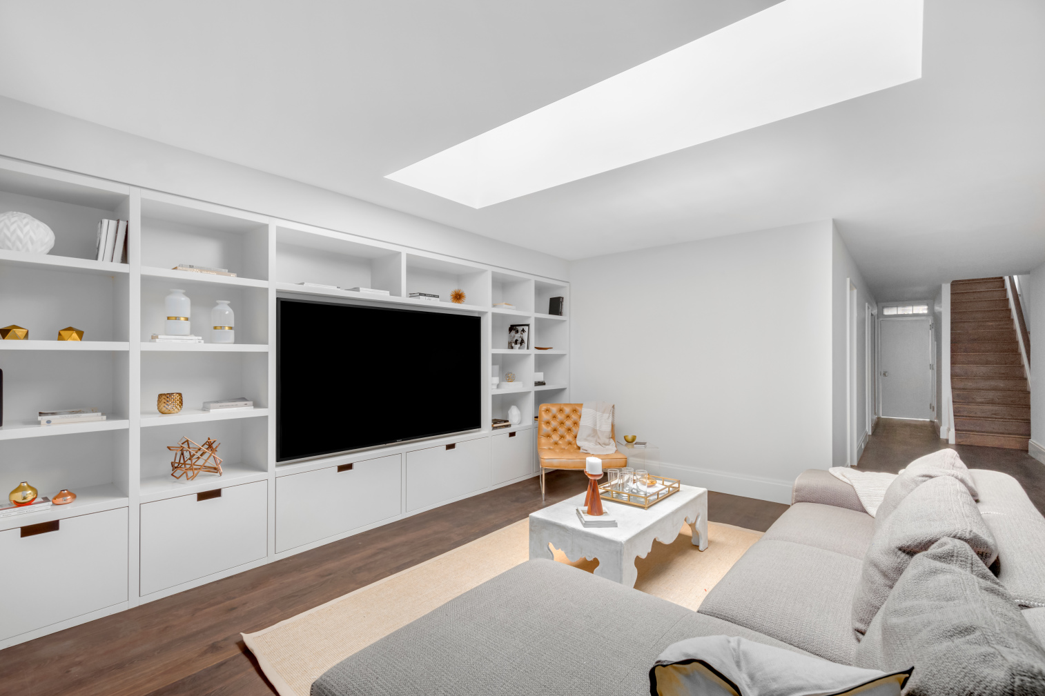 317 West 11th Street Manhattan, NY 10014 - Photo 14 of 18