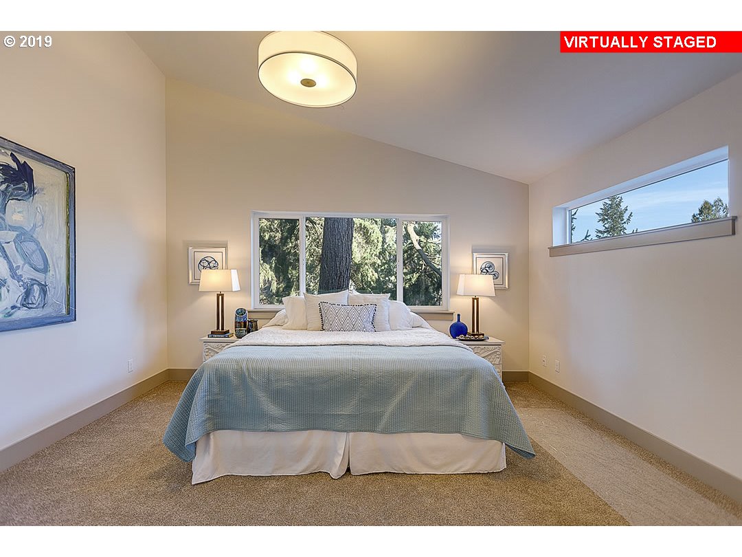 7655 Southeast Sherman Street Portland, OR 97215 - Photo 14 of 32