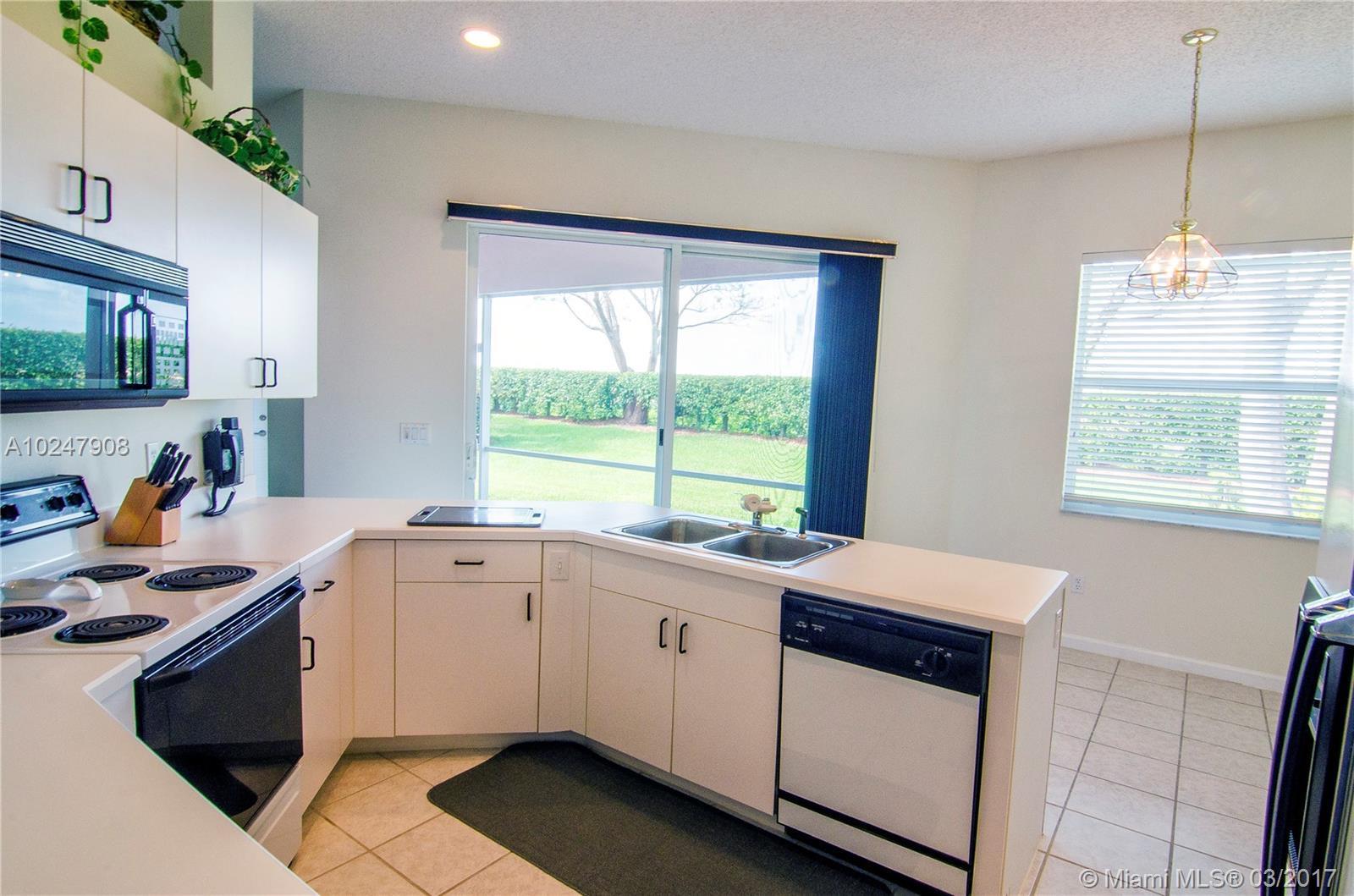 2675 Southeast 4th Place Homestead, FL 33033 - Photo 10 of 16