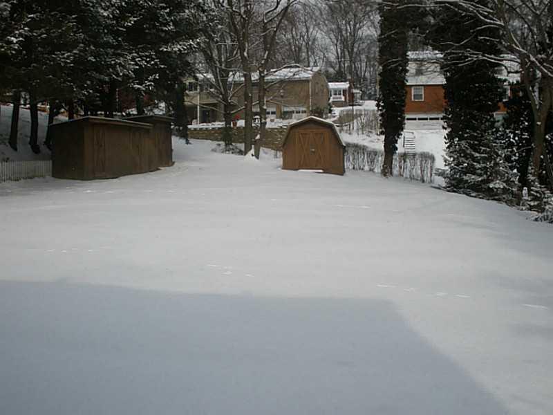 15 Lynmar Road Pittsburgh, PA 15209 - Photo 2 of 23 Gallery Image 2