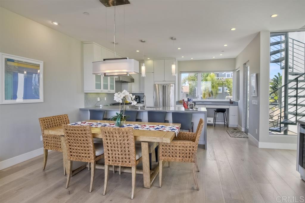 702 7th Street Coronado, CA 92118 - Photo 7 of 24