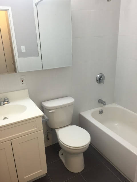 343 East 76th Street, Unit BA Manhattan, NY 10021 - Photo 3 of 4