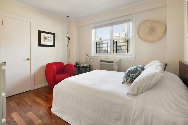 $825,000 | 175 Willoughby Street, Unit 12A | Downtown Brooklyn