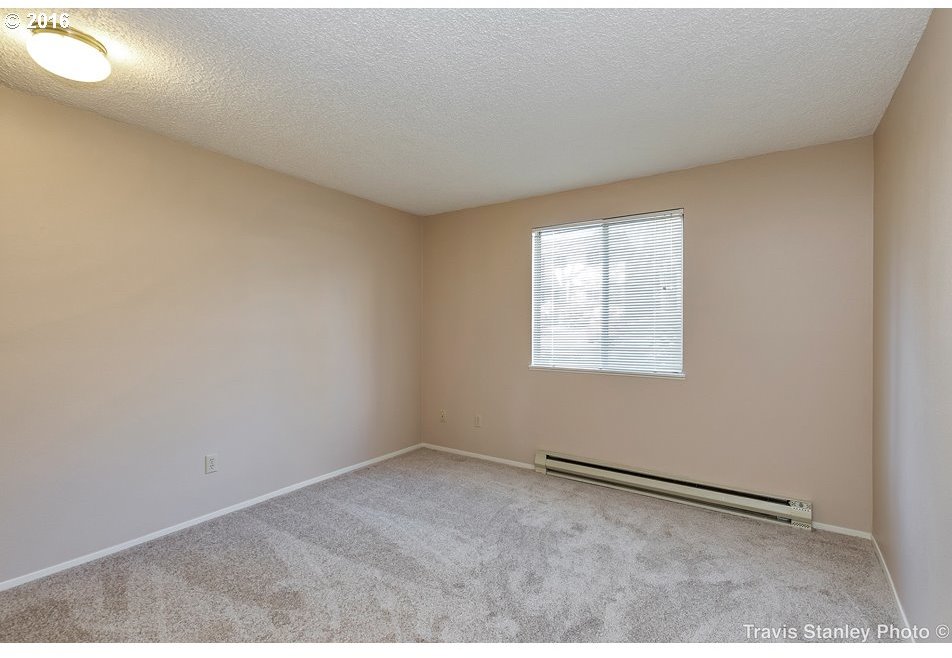 12620 Northwest Barnes Road, Unit 8 Portland, OR 97229 - Photo 3 of 16 Gallery Image 3