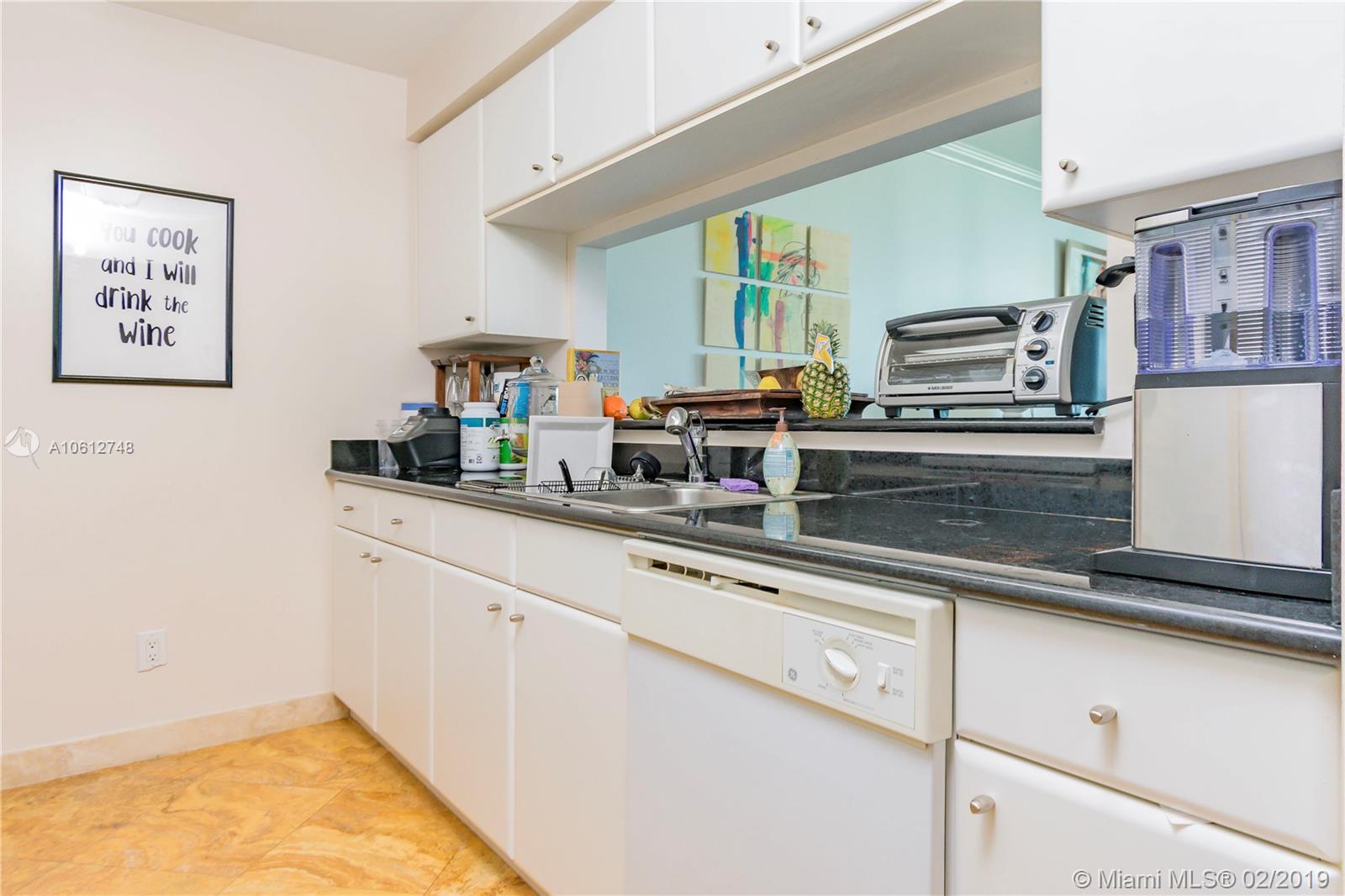 2475 Brickell Avenue, Unit 2003 Miami, FL 33129 - Photo 9 of 33
