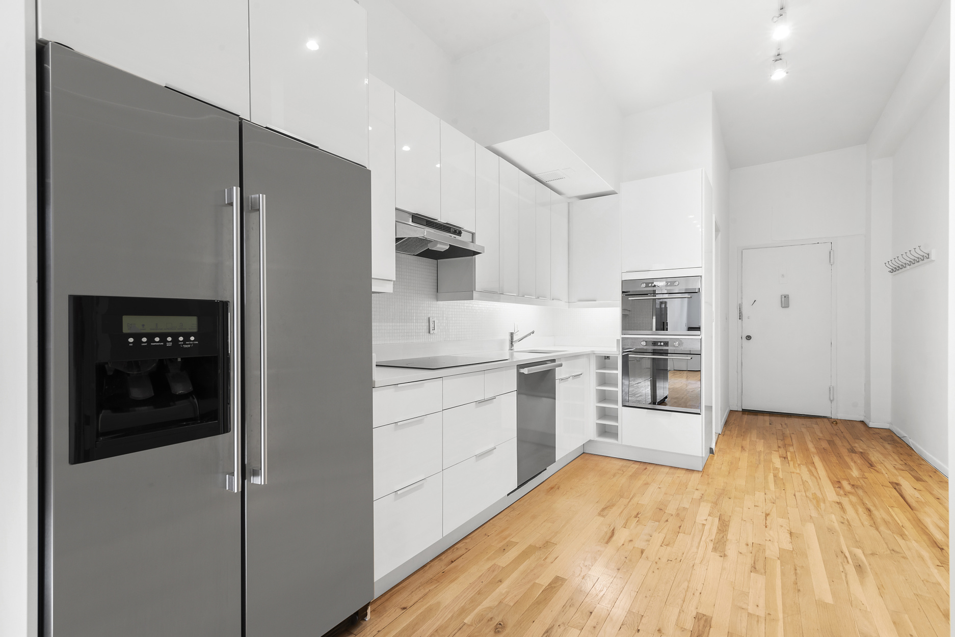 23 Waverly Place, Unit 6M Manhattan, NY 10003 - Photo 3 of 16