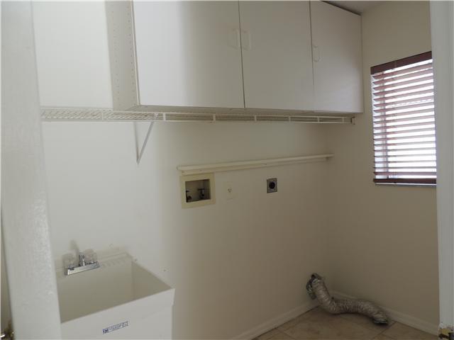 Silver Lakes Pembroke Pines, FL 33029 - Photo 13 of 25