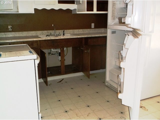 2628 Park Court Reedsport, OR 97467 - Photo 20 of 25 Gallery Image 20