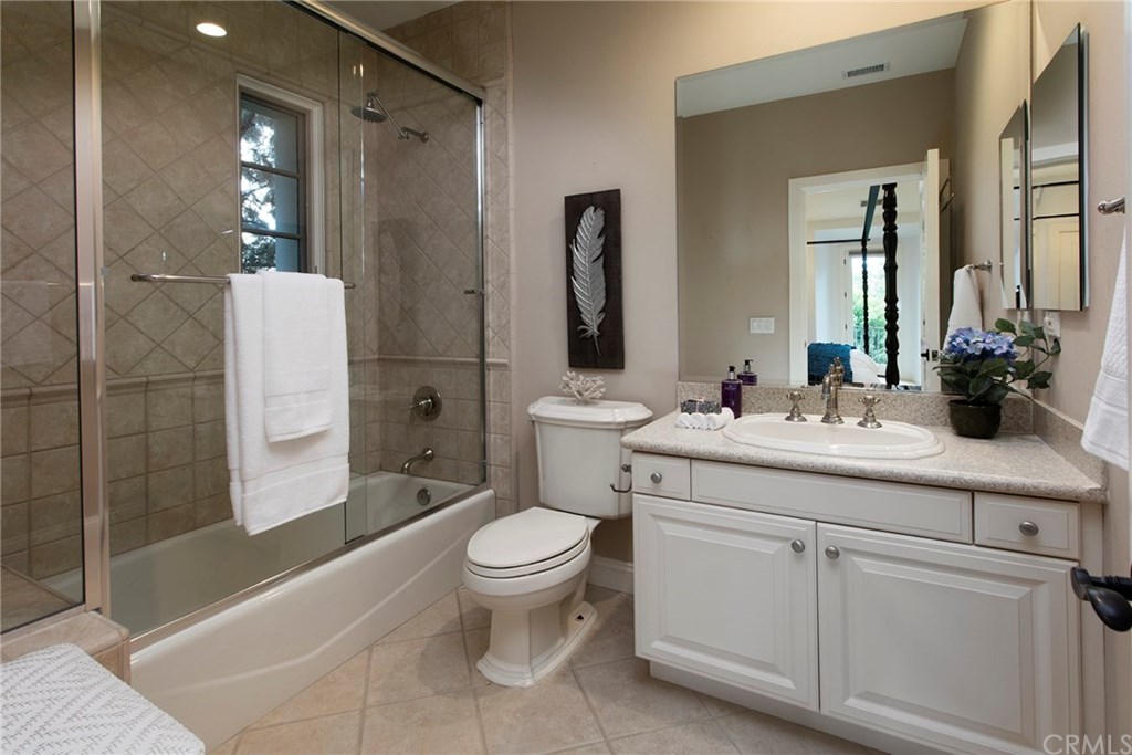 2 Scenic Bluff Newport Coast, CA 92657 - Photo 22 of 33