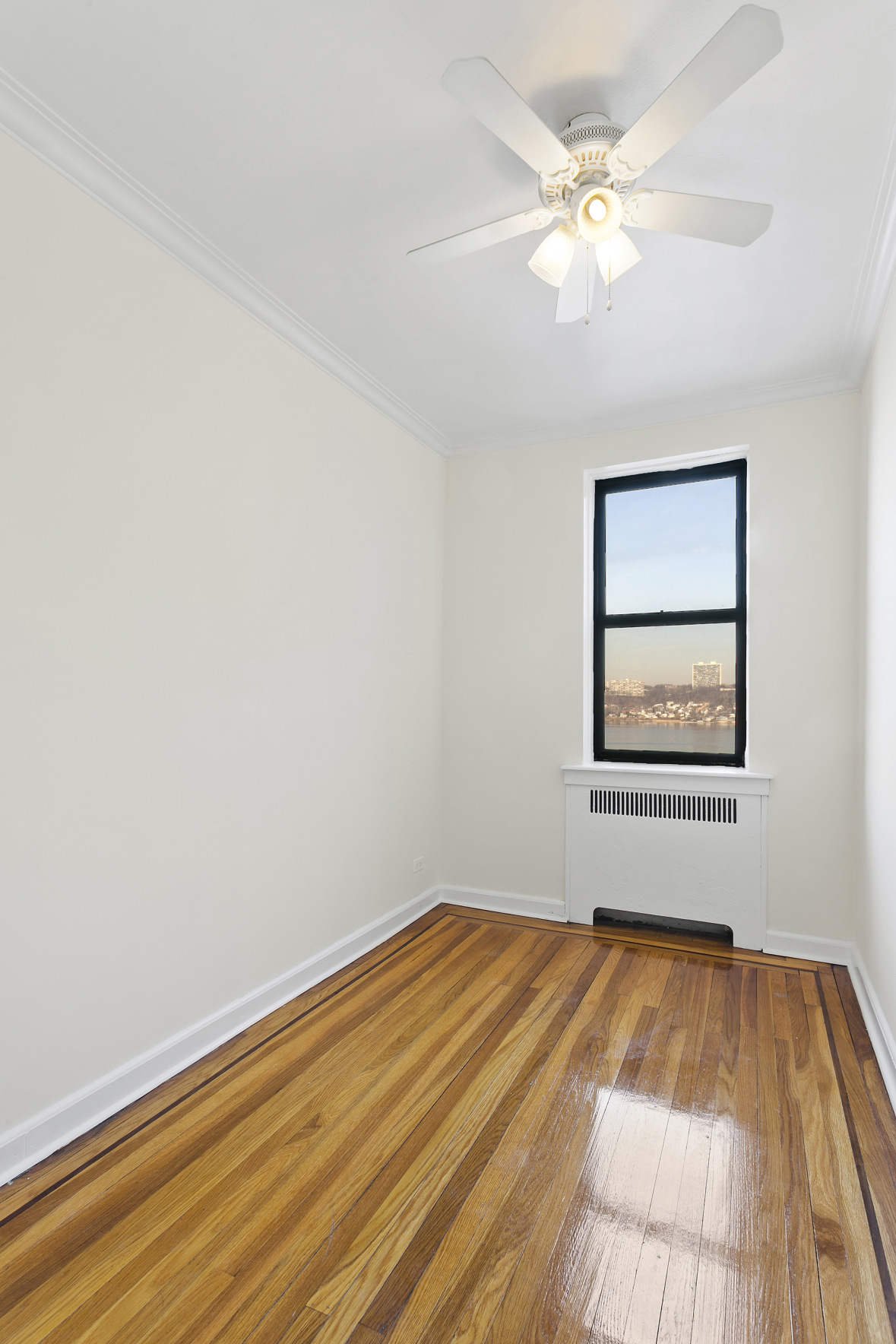 159-00 Riverside Drive West, Unit 7K-70 Manhattan, NY 10032 - Photo 5 of 9