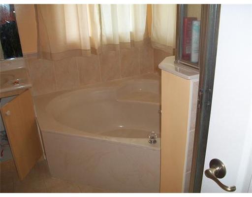 13551 Southwest 256th Street Homestead, FL 33032 - Photo 6 of 8
