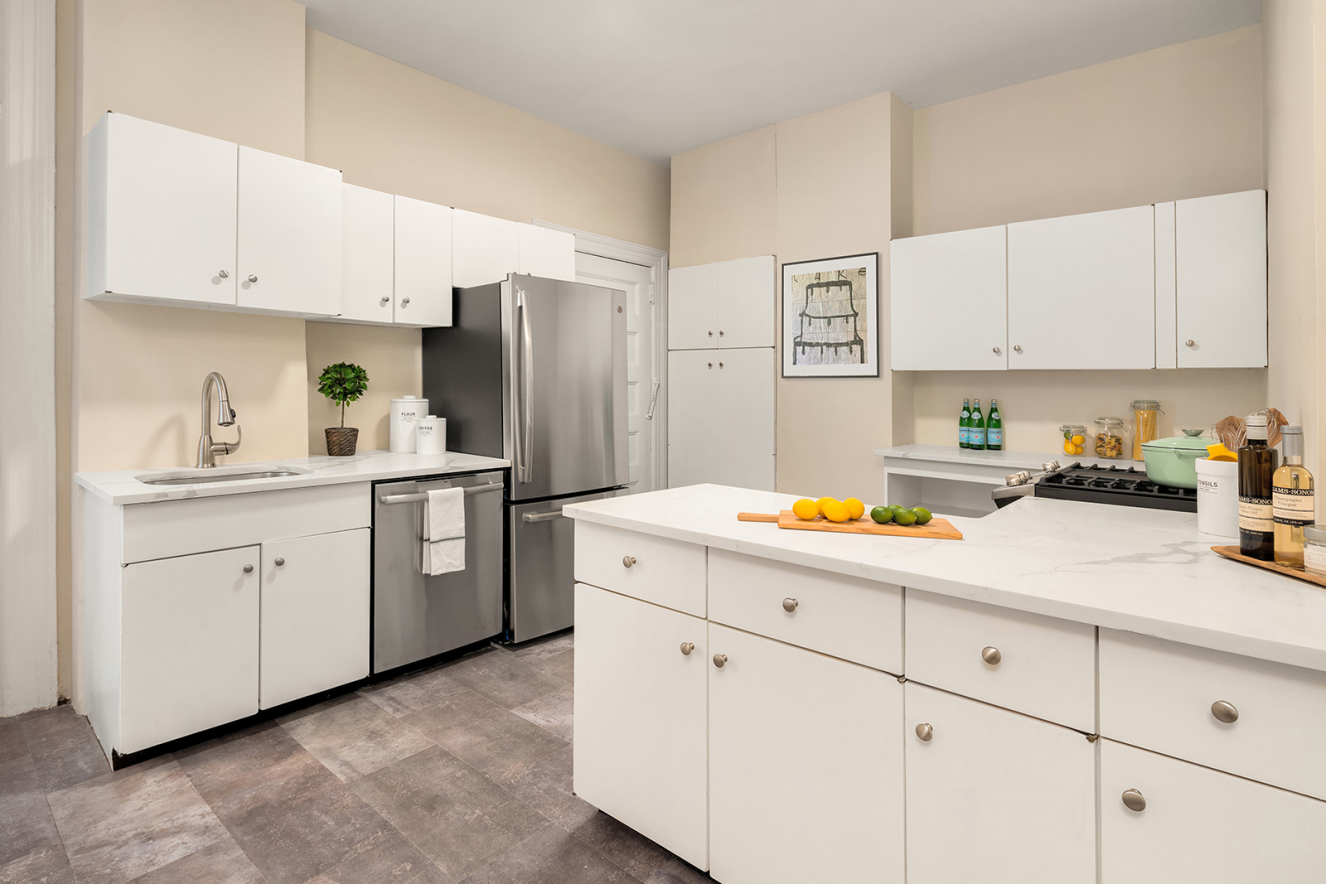 151 Central Park West, Unit 2C Manhattan, NY 10023 - Photo 9 of 18