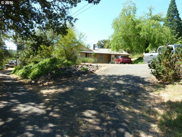 607 Dodson View Road Roseburg, OR 97471 - Photo 17 of 19 Gallery Image 17