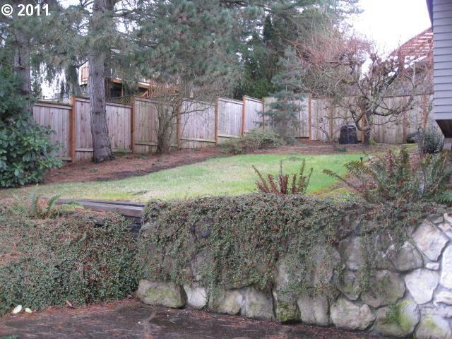 3114 Southwest Ridge Drive Portland, OR 97219 - Photo 6 of 16 Gallery Image 6