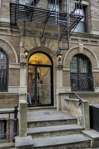 403 E 90th St, Manhattan, NY 10128 - Photo 3 of 3