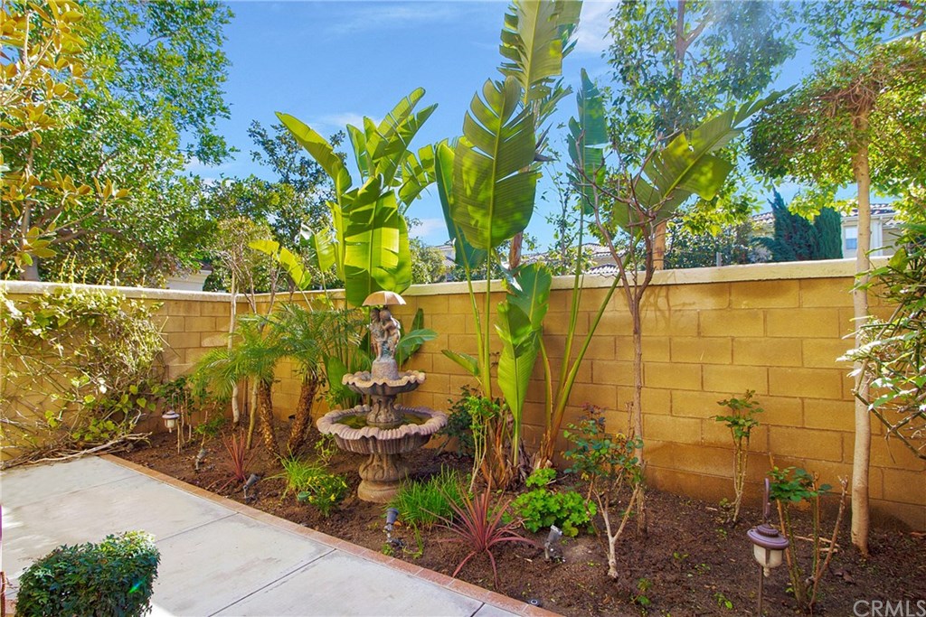 95 Chantilly Irvine, CA 92620 - Photo 4 of 40