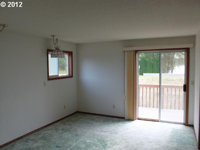 22502 Northwest Gillihan Road Portland, OR 97231 - Photo 14 of 15