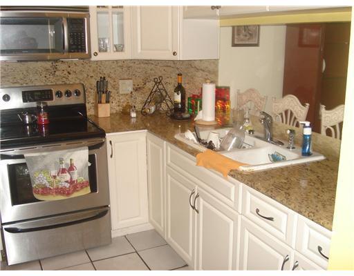 15308 Southwest 53rd Street Miami, FL 33185 - Photo 3 of 10