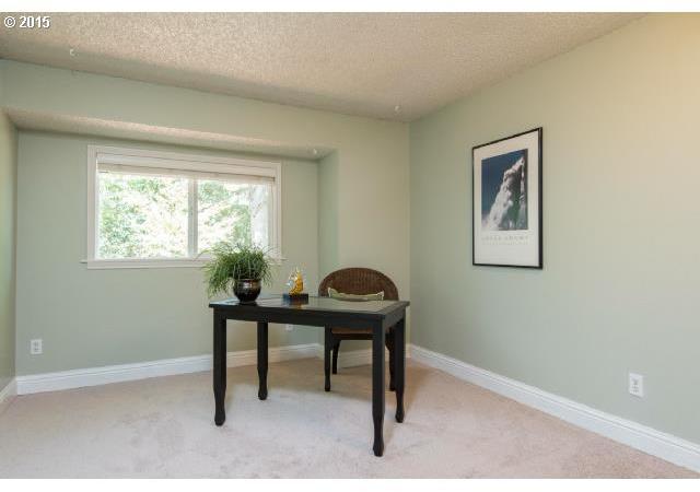 2936 Southwest Multnomah Boulevard Portland, OR 97219 - Photo 14 of 16 Gallery Image 14