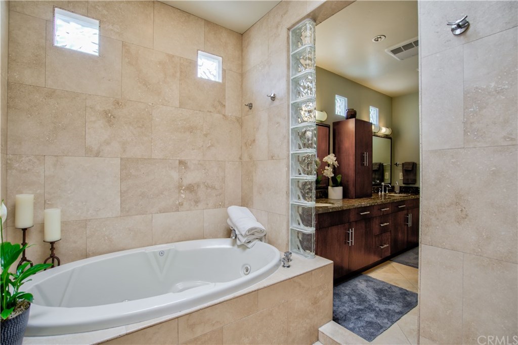 60 63rd Place Long Beach, CA 90803 - Photo 33 of 53