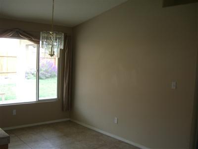 3704 Mt Celeste Court Bakersfield, CA 93313 - Photo 9 of 18