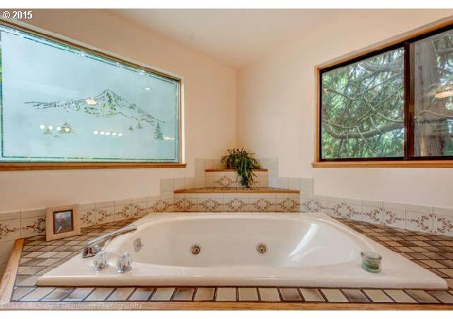 7301 Southwest Barbara Lane Portland, OR 97223 - Photo 11 of 26