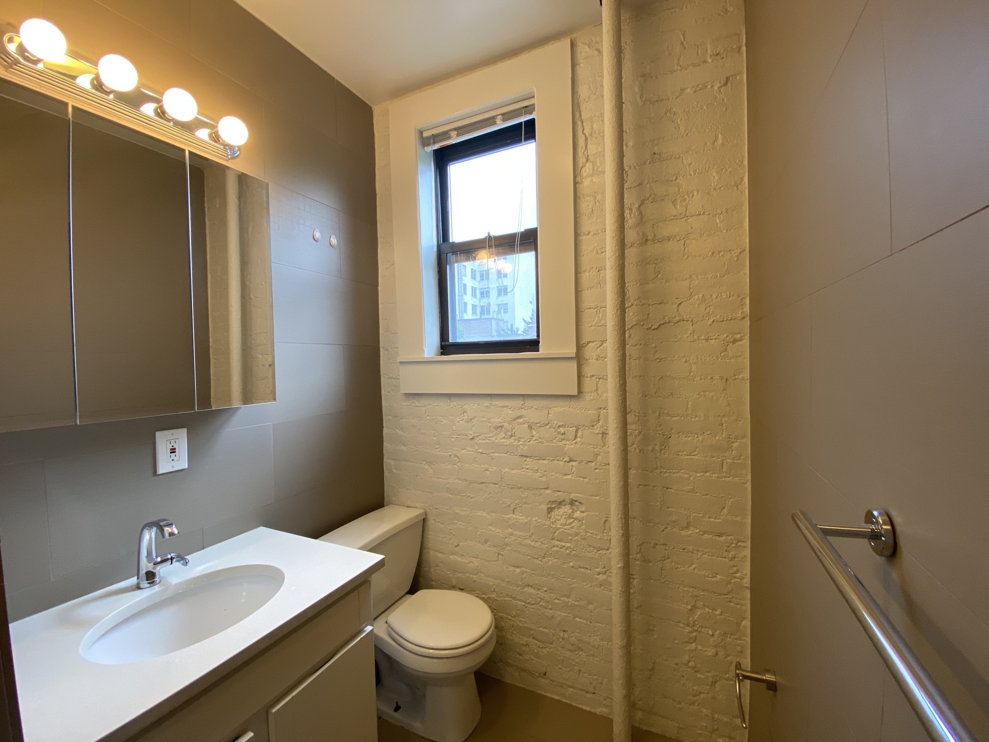 332 East 18th Street, Unit 16 Manhattan, NY 10003 - Photo 8 of 12