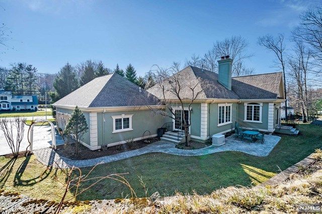 643 High Mountain Road Franklin Lakes, NJ 07417 - Photo 25 of 25 Gallery Image 25