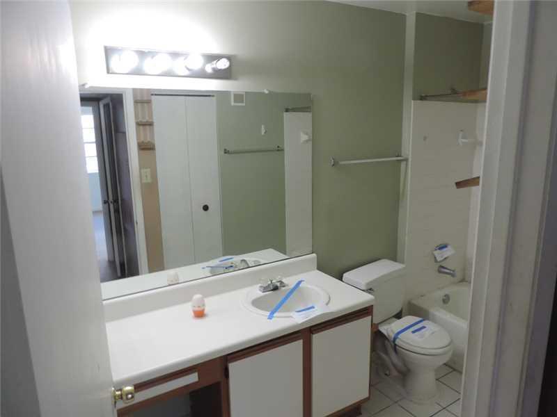 15315 Southwest 106th Terrace, Unit 412 Miami, FL 33196 - Photo 4 of 5