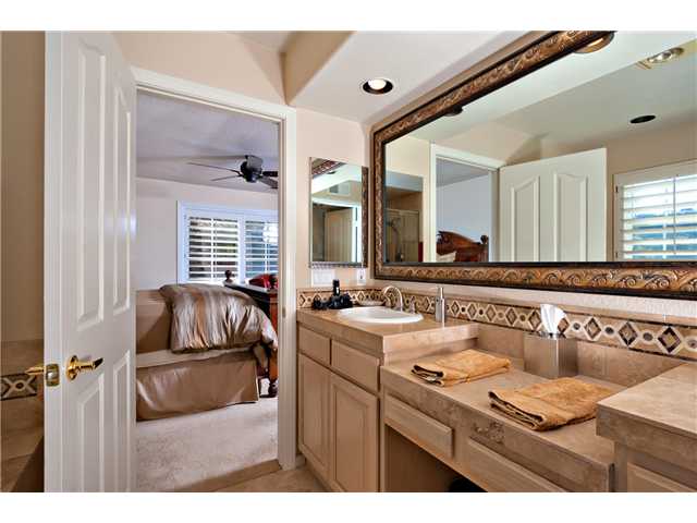 2856 Torrey Pines Road La Jolla, CA 92037 - Photo 9 of 25 Gallery Image 9