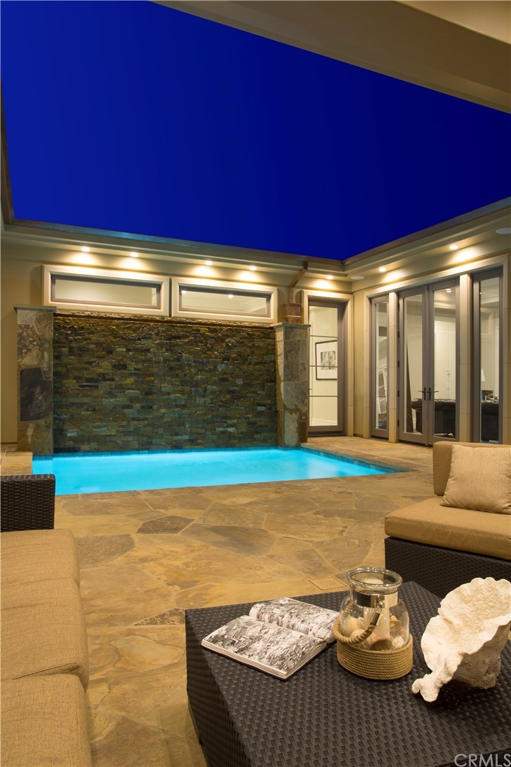 4521 Roxbury Road Corona del Mar, CA 92625 - Photo 16 of 23