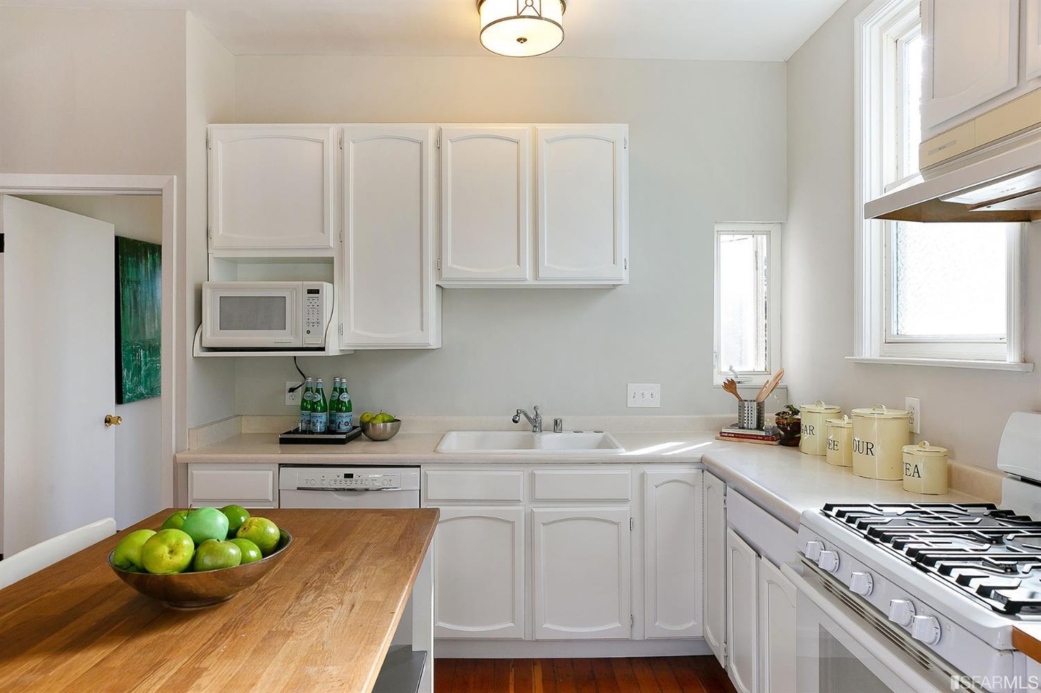 182 Flood Avenue San Francisco, CA 94131 - Photo 14 of 33